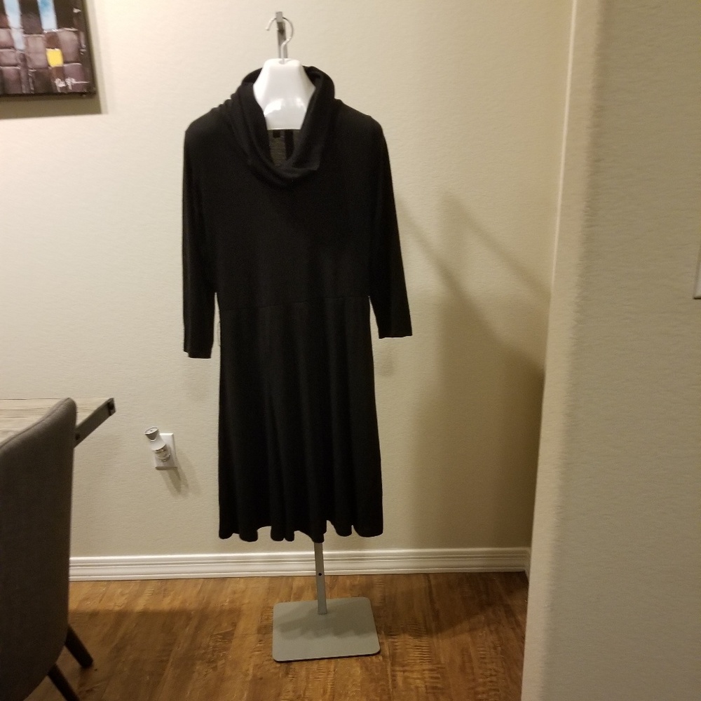 Black Oversized Collar Knee length skater